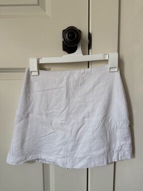 Abercrombie & Fitch White Mini Skirt